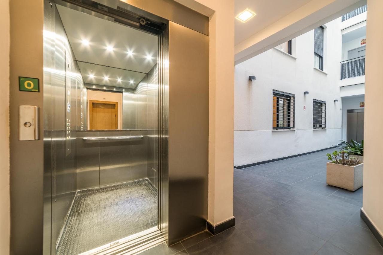 Malaga Suite Picasso With Swimming Pool And Parking In The Center! Eksteriør bilde